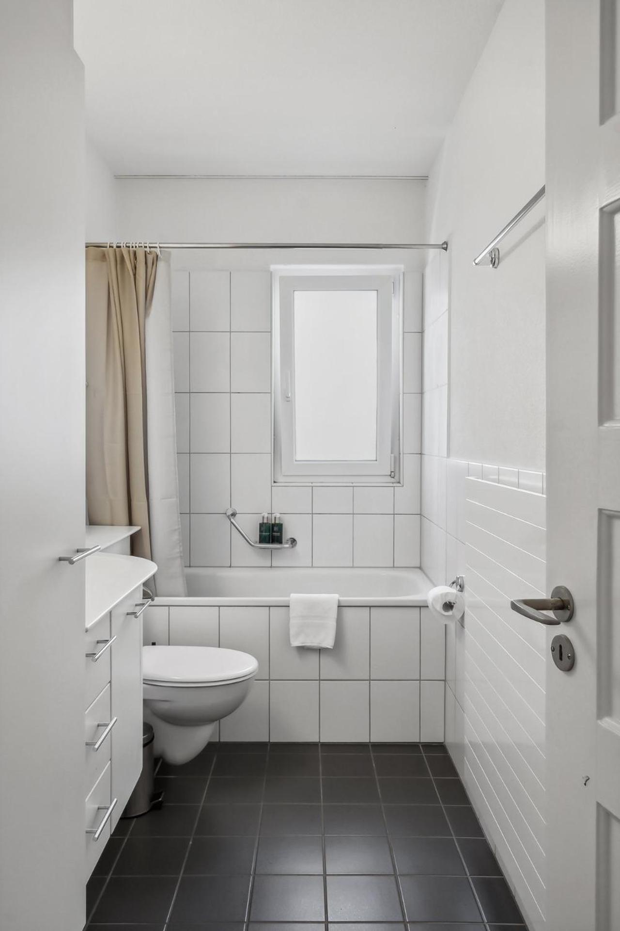 Comfortable Stay In Oerlikon 20 Minutes Away From Zurich Airport Экстерьер фото